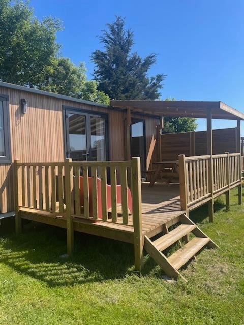 Les Vergers De Squividan *** Camping Tréffiagat